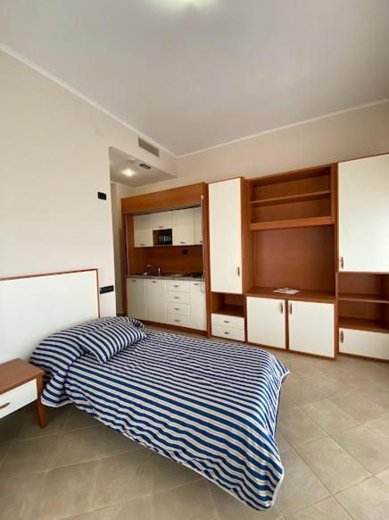 Hotel Residence Due Mari Marcellinara Extérieur photo