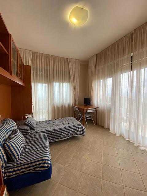 Hotel Residence Due Mari Marcellinara Extérieur photo